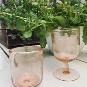 Munnblåst vinglass med bobler - MISTY CORAL