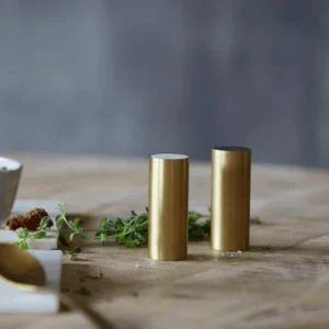 Salt- og peppersett - Messing og marmor