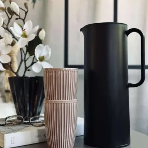 Termokanne med trykknapp-funksjon - 1 liter