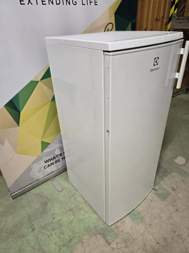 Electrolux kjøleskap LRB1AF23W