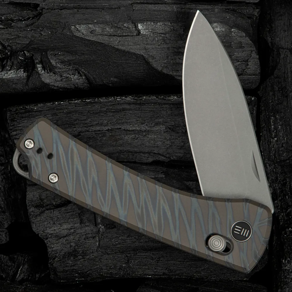 WEKNIFE Nightblade, Tiger Stripe Pattern Flamed Titanium / Gray Stonewashed