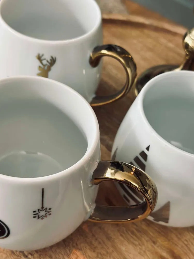 Julekopp med gullmotiv