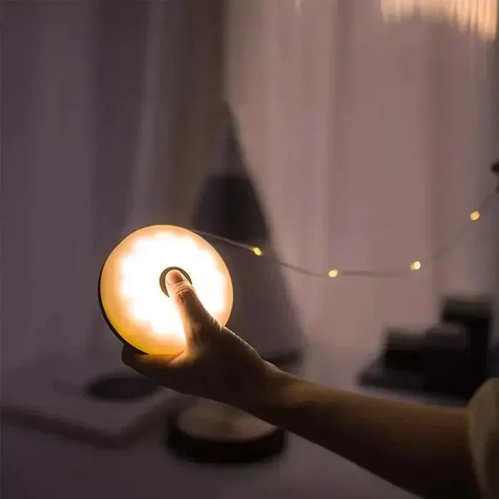 LuxGlow™ | Moderne og elegante lysstriper hagen