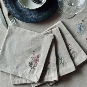 Munnservietter flower broderi - Pakke med 4 stk