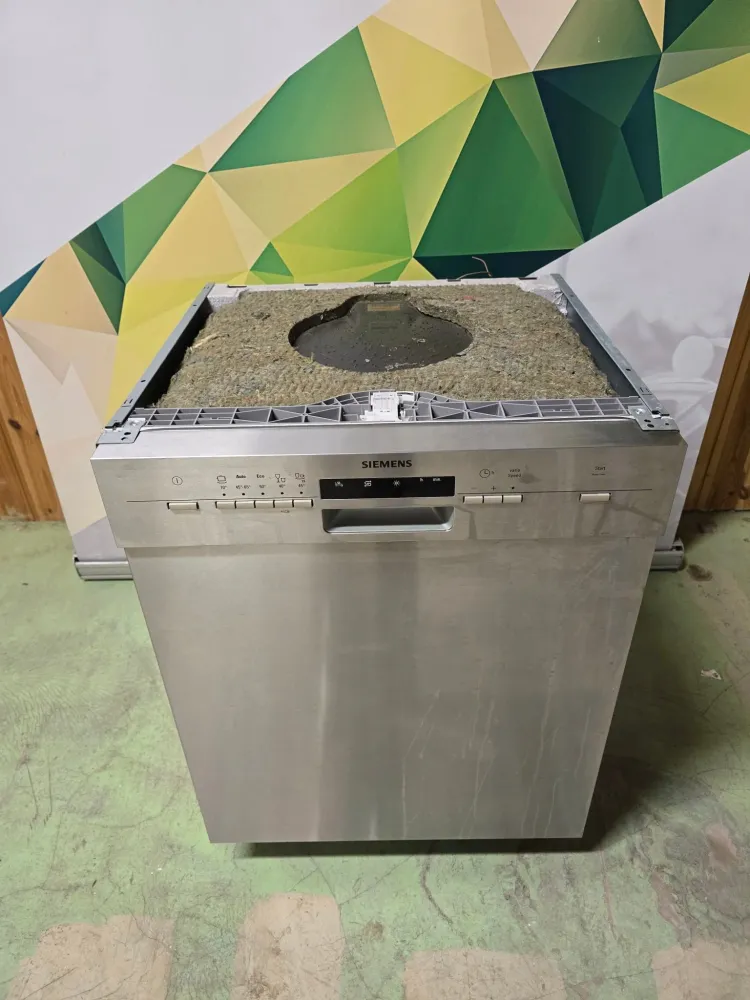 SIEMENS OPPVASKMASKIN SN45L580SK