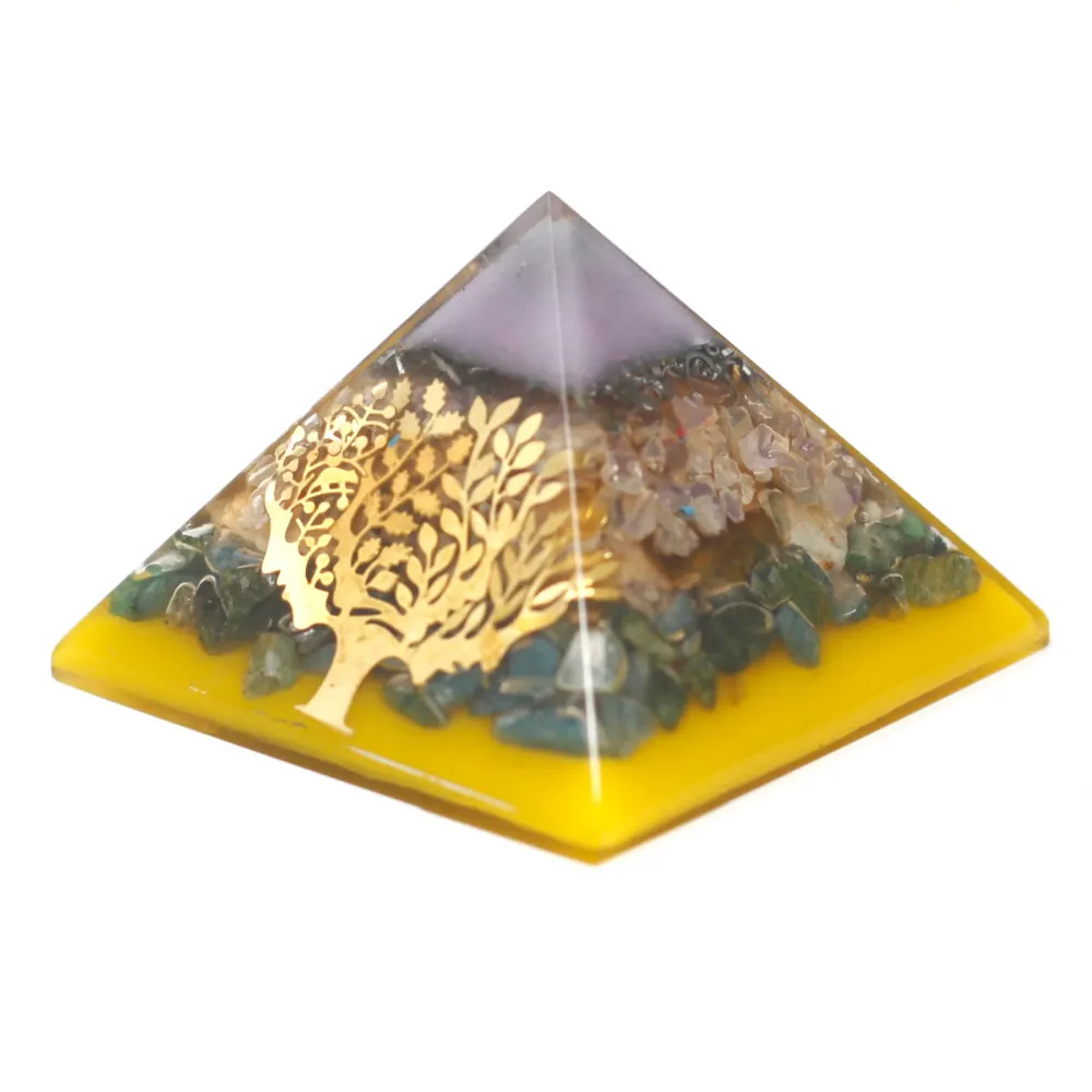 Orgonitt Pyramide Tre Gull Base Kobber Krystaller 70mm