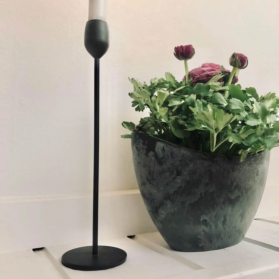 Oval skjuler i betonglook – Middels