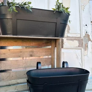 Plantekasse med oppheng – Black Noise Big
