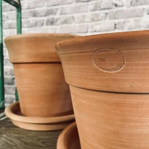 Terracotta-sett med underskåler - Bred kant