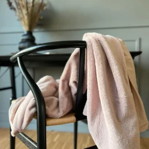 Pledd i myk kvalitet - Rose
