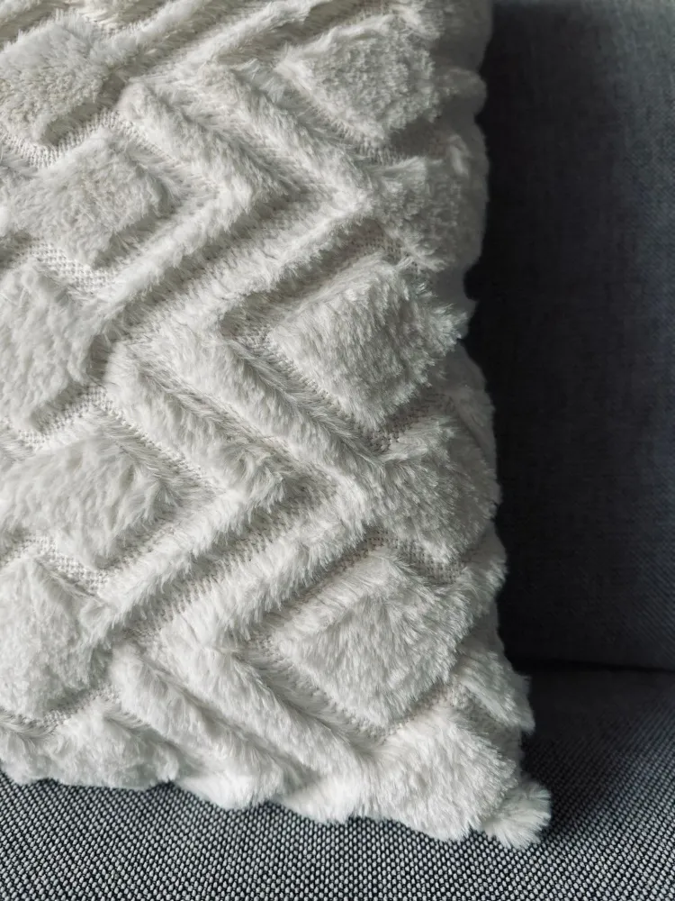 Pute inkl. fyll - 30x50 cm Lys ZigZag