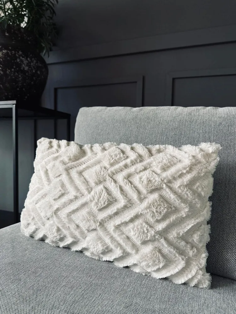 Pute inkl. fyll - 30x50 cm Lys ZigZag
