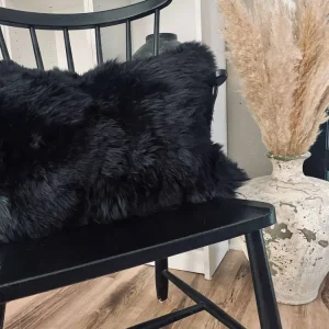 Pute i lammeskinn – Svart 60×40 - 2.Sortering