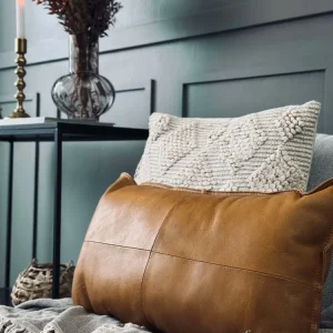 Pute Lys cognac - Buffelskinn