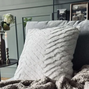 Pute med fyll - White