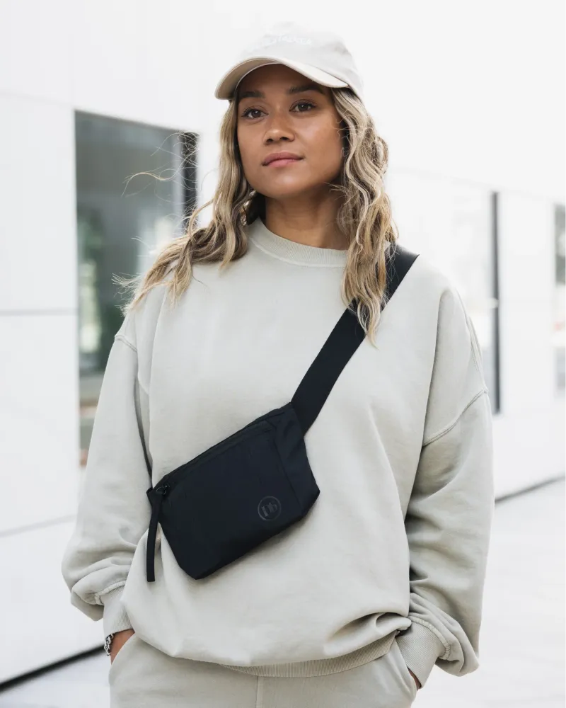Freya 1st Generation Fanny Pack M Black Out
