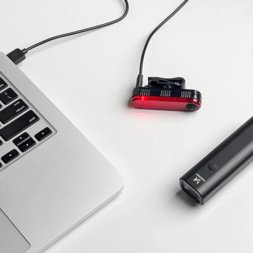 USB-C sykkellyssett foran og bak - svart