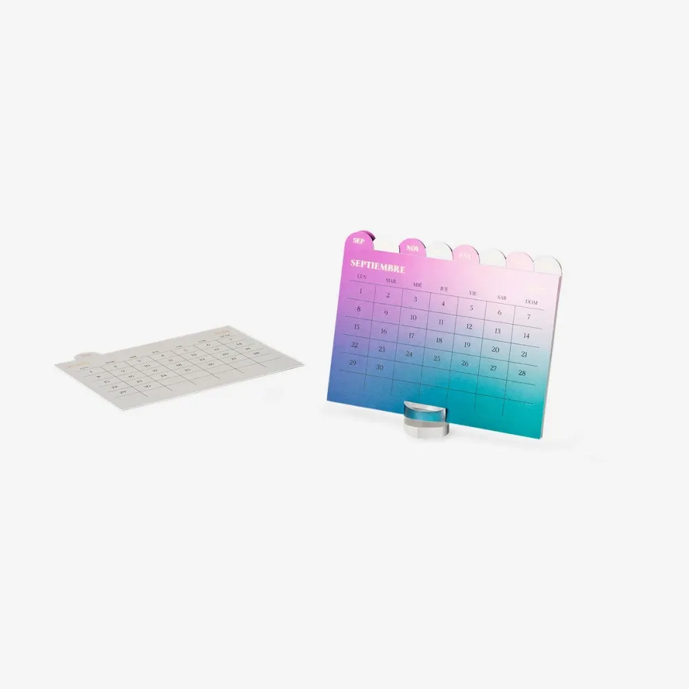 CL 2025-2026 desk gradient
